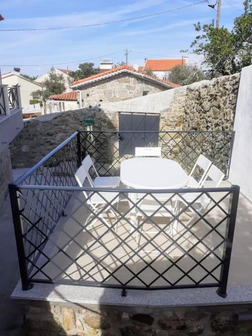 Vila Casa Da Figueira Novelaes Exteriér fotografie